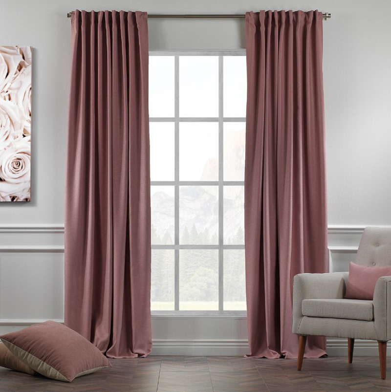 Mẫu rèm cửa sổ phòng ngủ màu hồng 